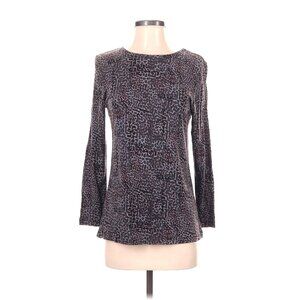 Vogo Athletica Animal Print Cutout Back Soft Knit Top Long Sleeves Size Small‎